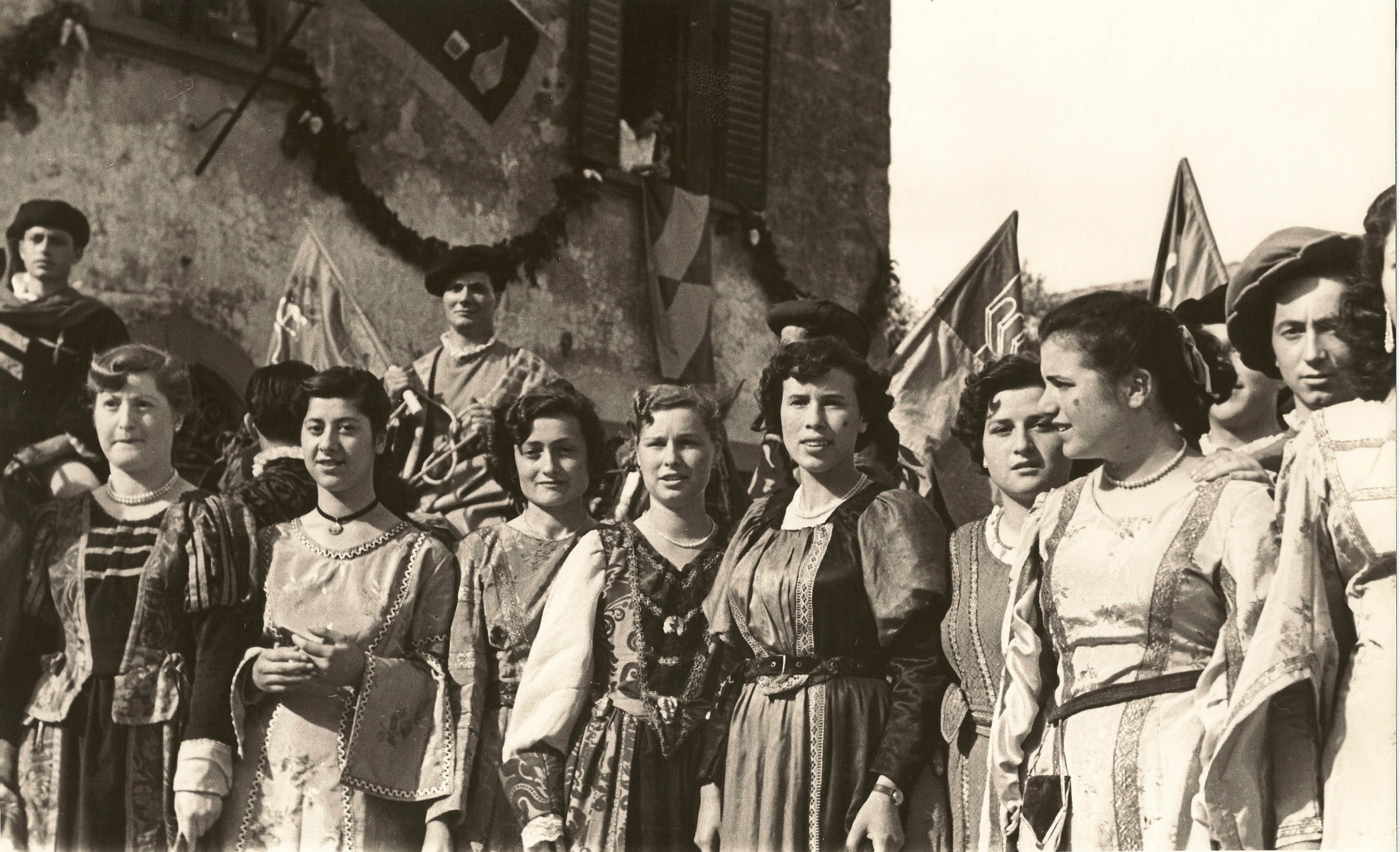 Foto 1 Festa del Bruscello anno 1951